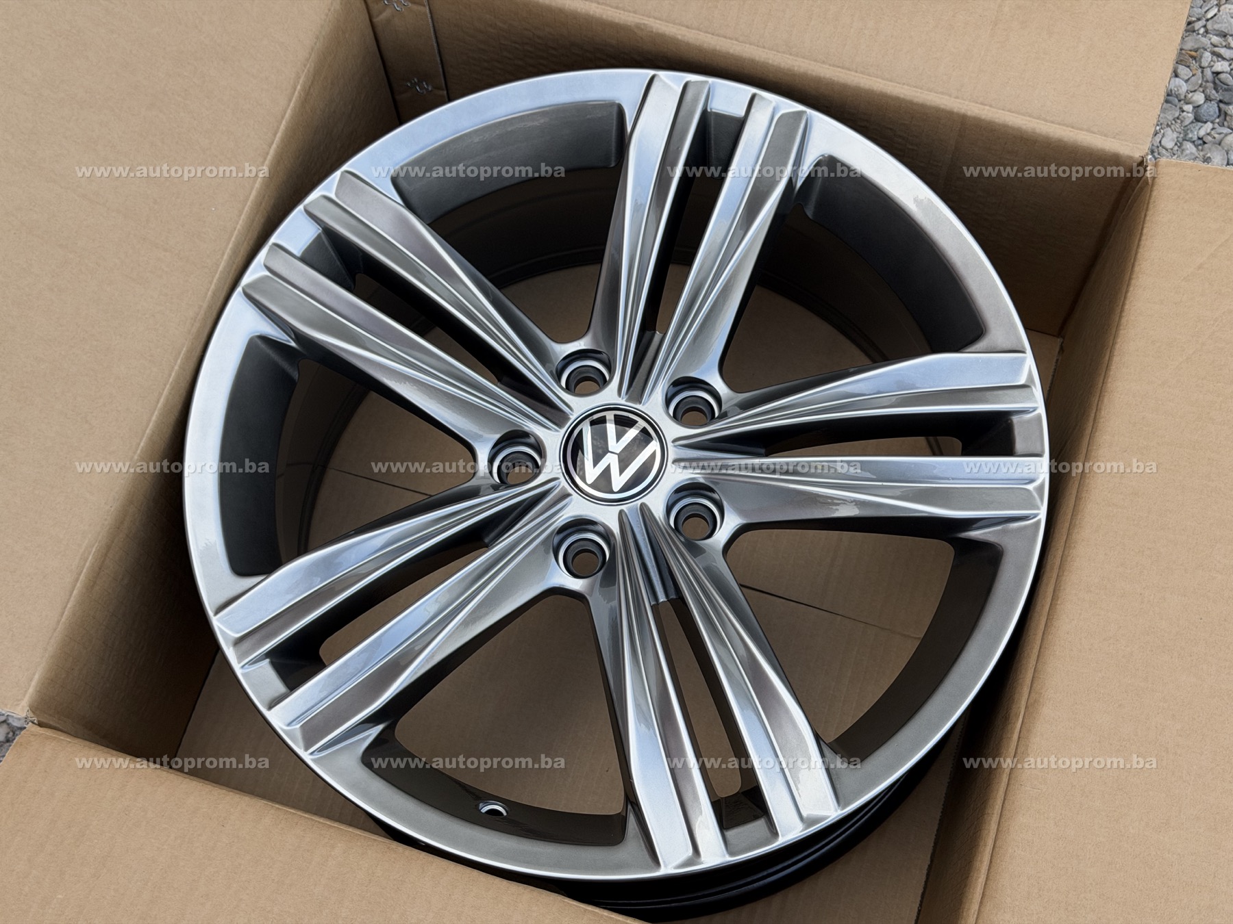 Alu Felge VW Skoda 17 Sebring Golf Passat Tiguan B9 (7,5J ET:45)