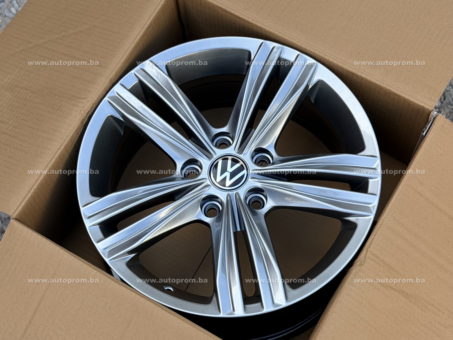 Alu Felge VW Skoda 16 Sebring HB Golf Passat Tiguan B9 (7J ET:45)